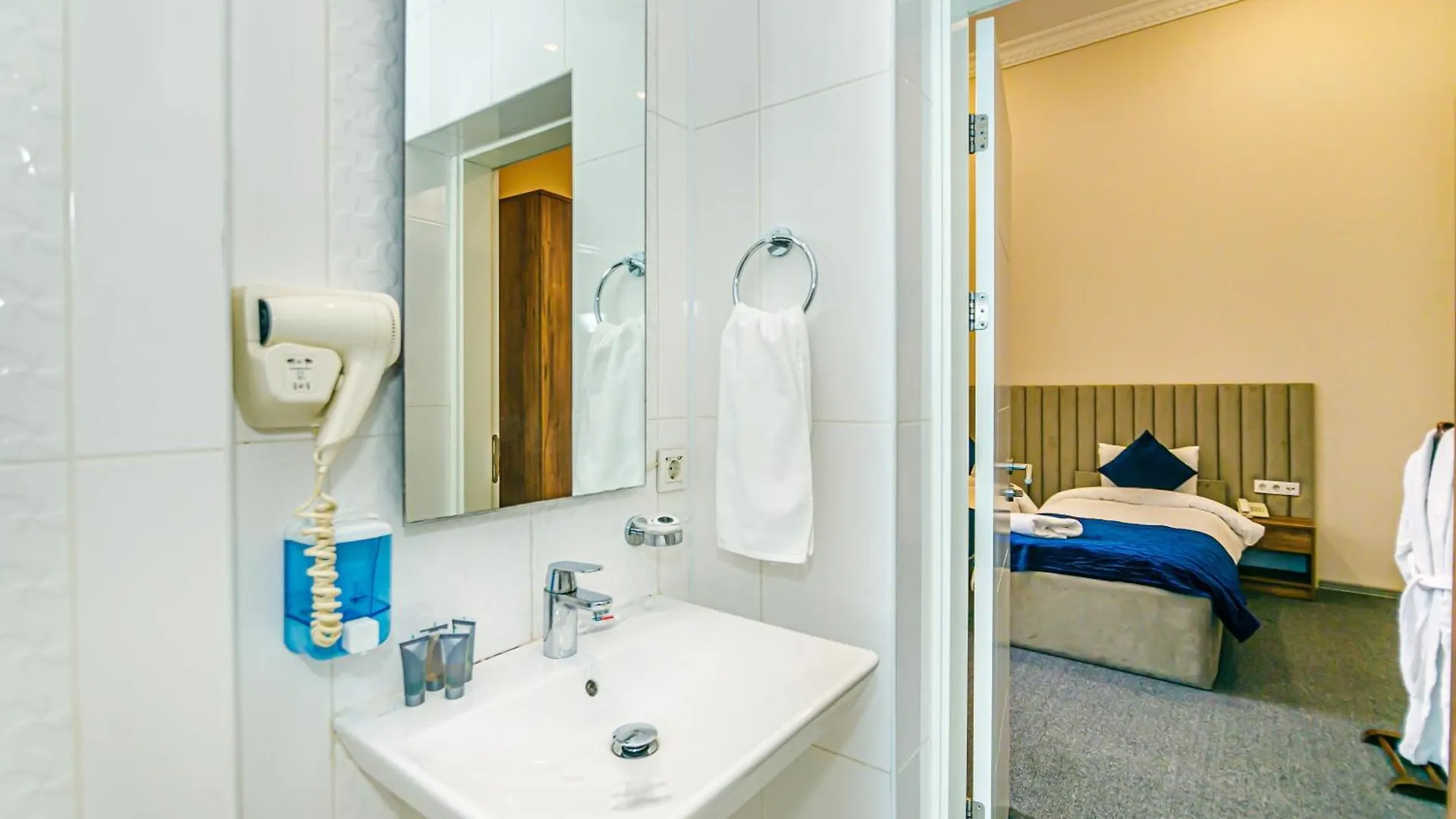 Green Park Inn Baku Hotel