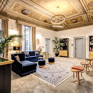 https://martius-private-suites.it-romehotels.com