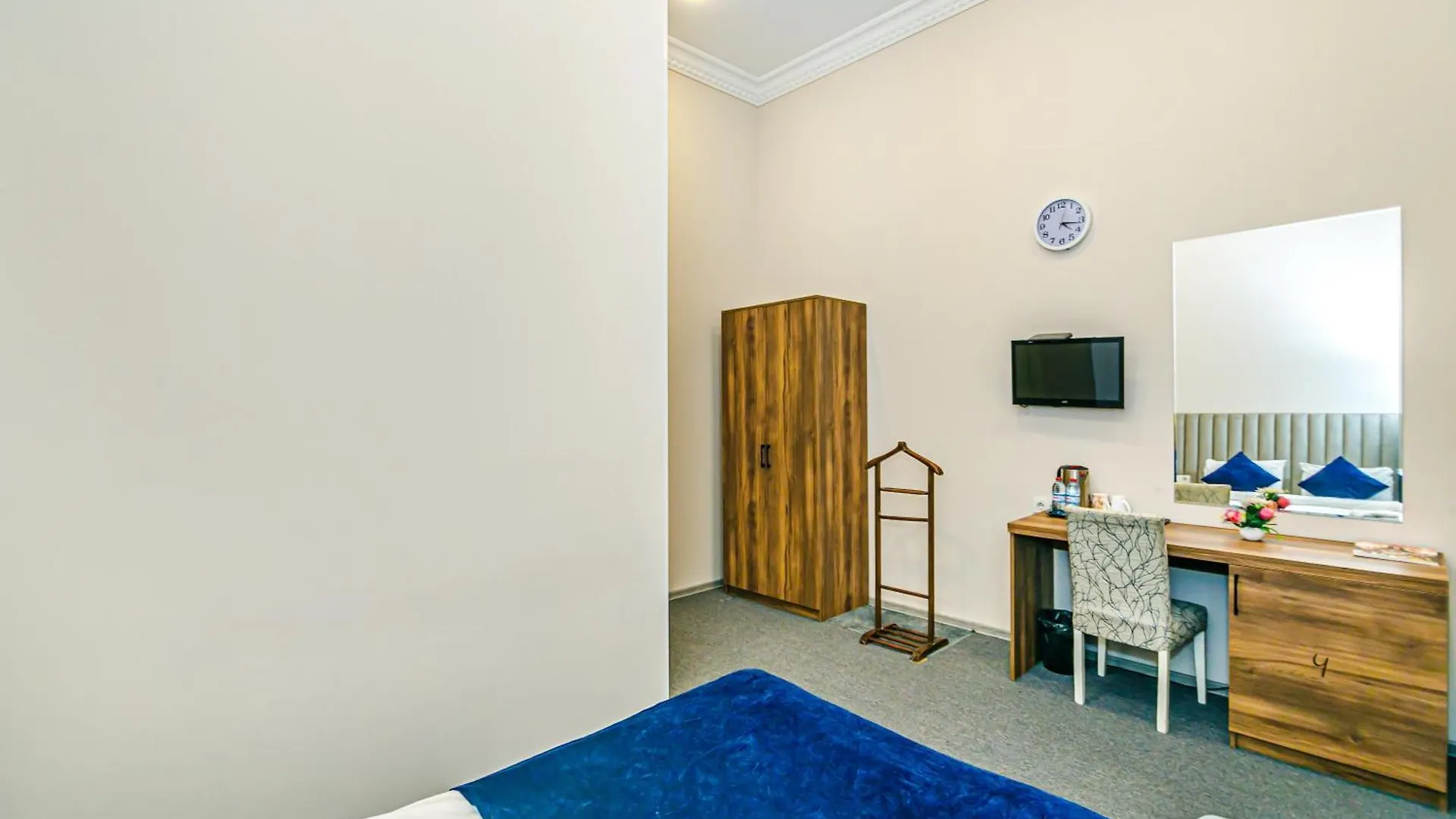 Green Park Inn Baku 4*,